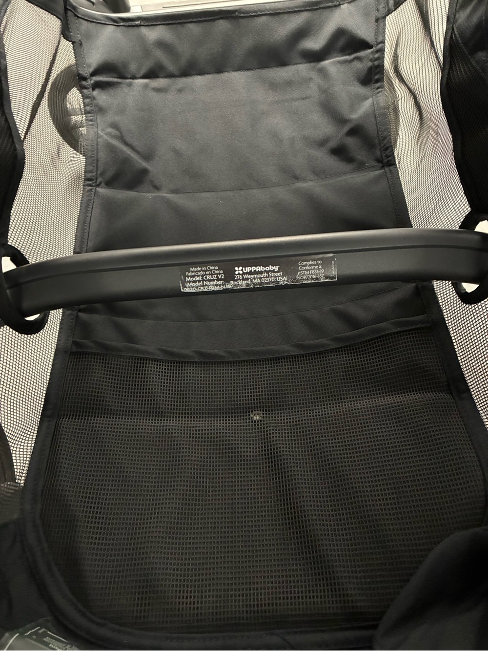UPPA BABY CRUZ V2  Navy and Carbon-Saddle leather Stroller - Picture 11 of 14